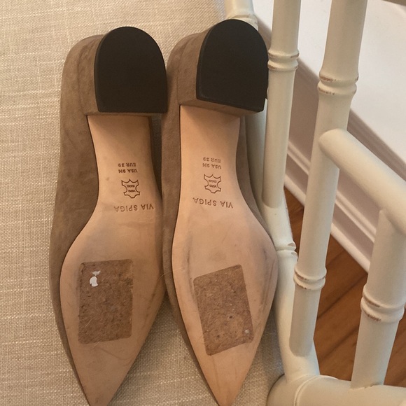 Via Spiga Pointed Toe Block Heels Suede Taupe SIZE 9 - Picture 3 of 3